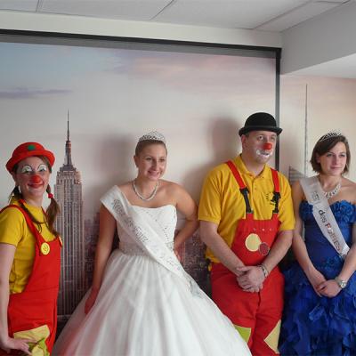 Les reines des Foires de mars à la rencontre des enfants du service de pédiatrie