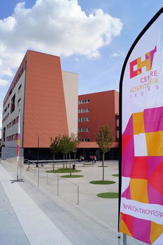 Nouveau bâtiment d'hospitalisation du CH de Troyes : retour sur l'inauguration, les journées portes ouvertes et l'ouverture