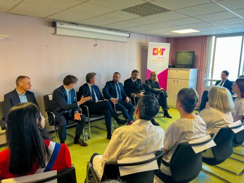 Une visite officielle centrée sur l'amélioration de la prise en charge globale des femmes sur le territoire